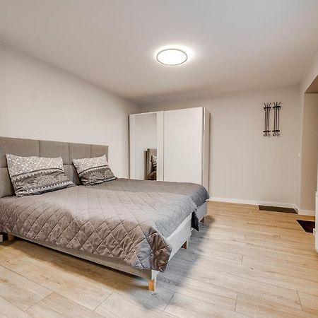Central Platinum Apartments 19 รืบนิค ภายนอก รูปภาพ