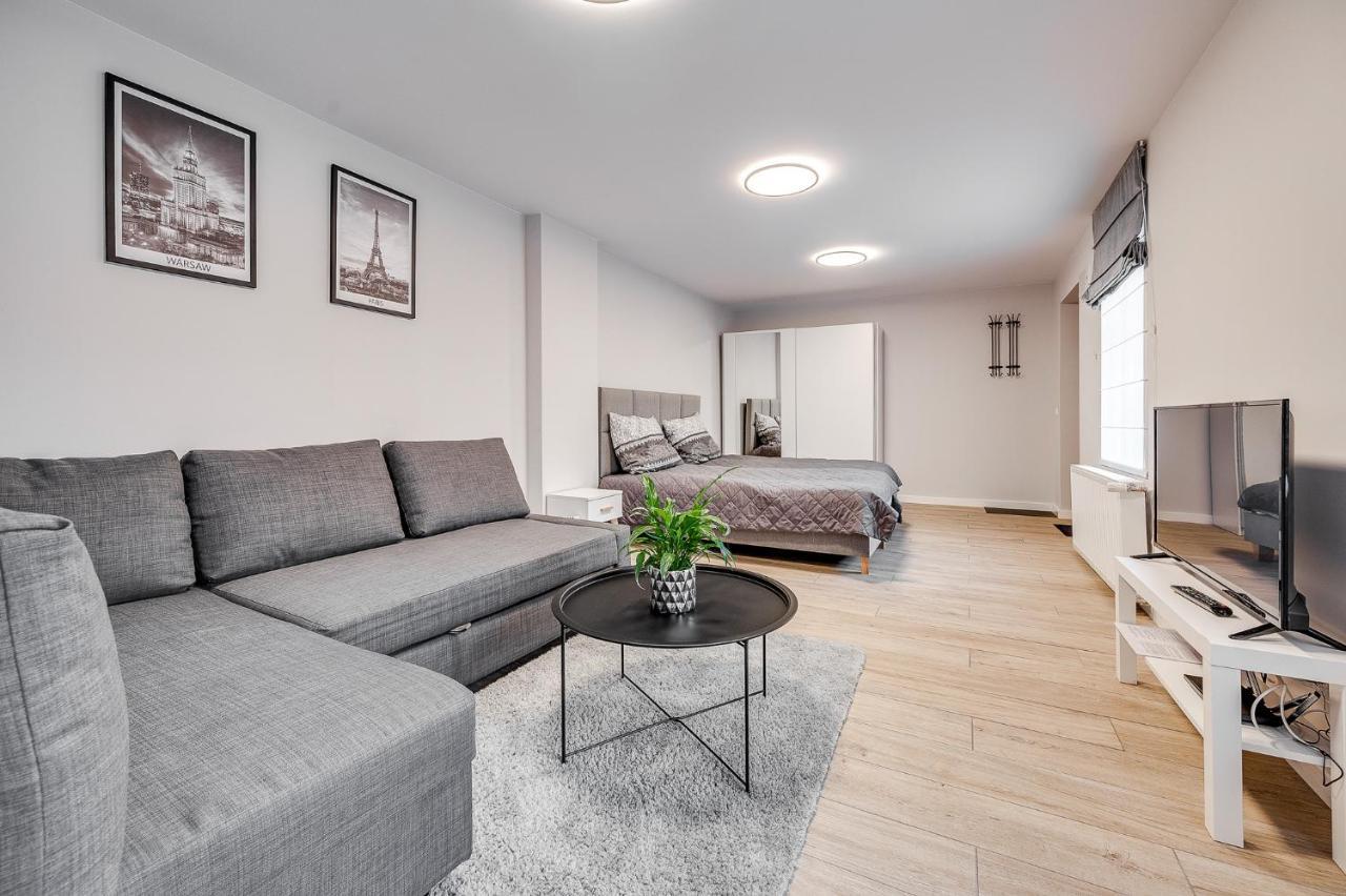 Central Platinum Apartments 19 รืบนิค ภายนอก รูปภาพ