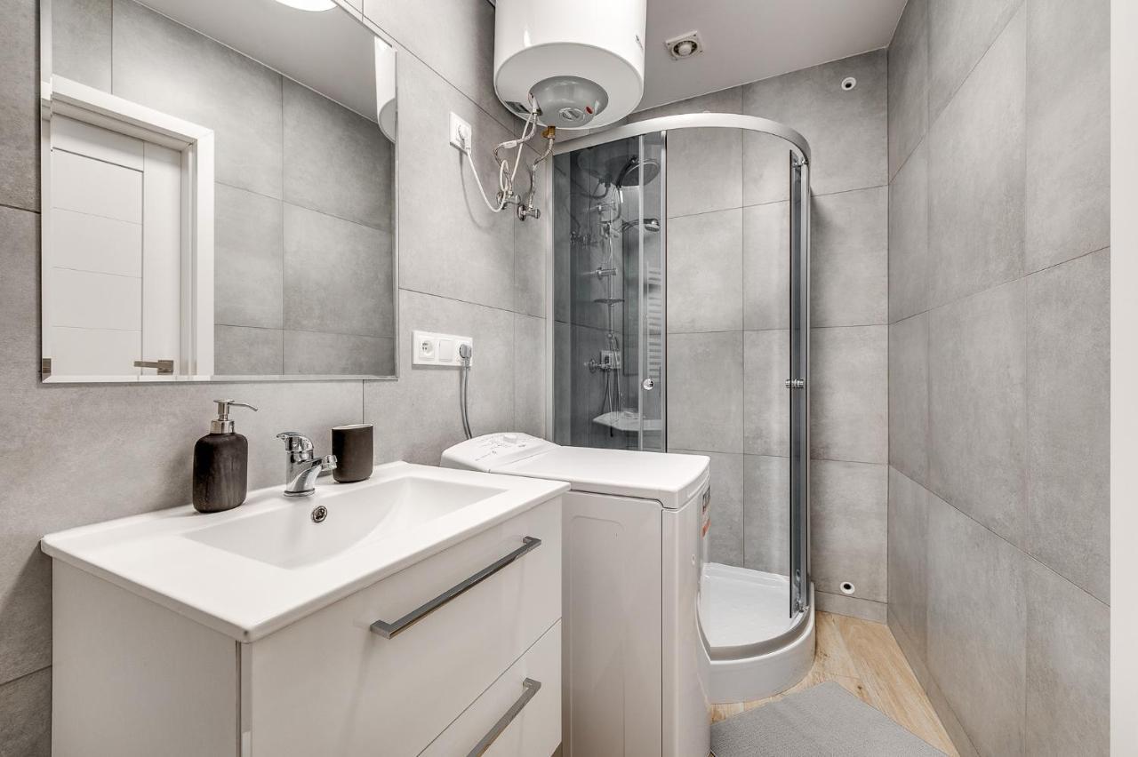 Central Platinum Apartments 19 รืบนิค ภายนอก รูปภาพ